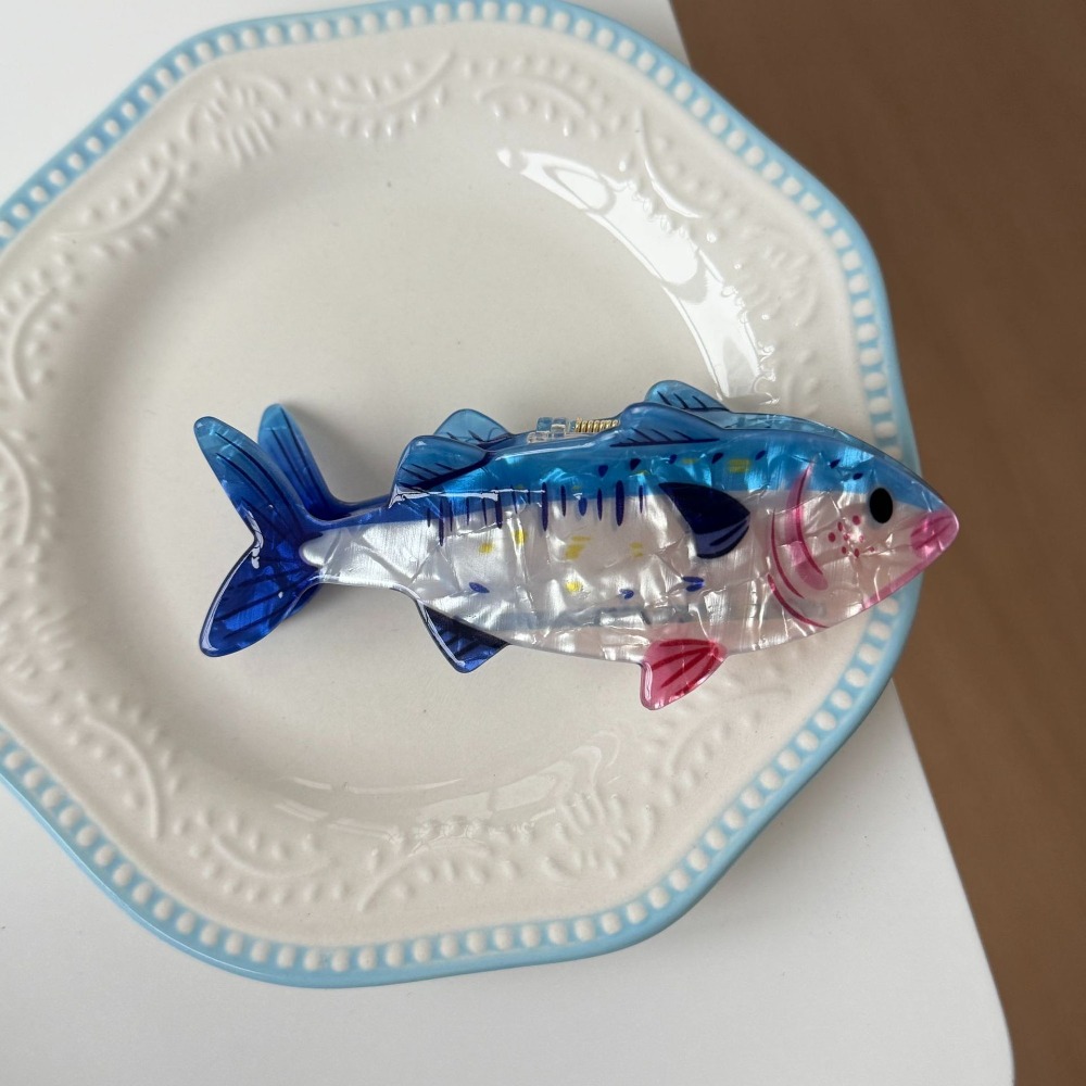 Korean Lifestyle & Kids Boutique Photos - Fermacapelli a forma di pesce tonno